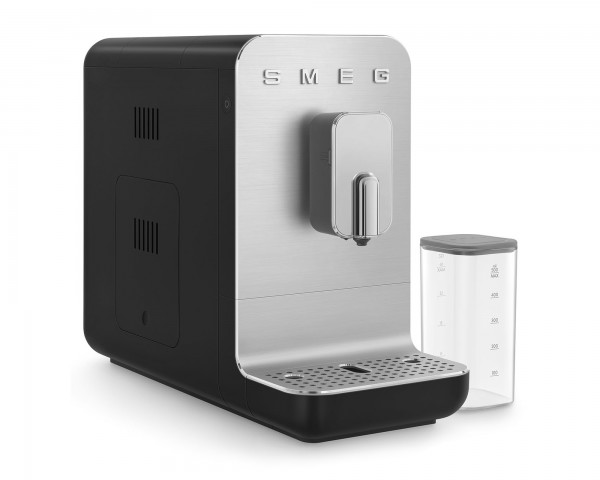 SMEG Kaffeevollautomat Espresso- Kaffeemaschine Milchfunktion schwarz BCC13BLMEU