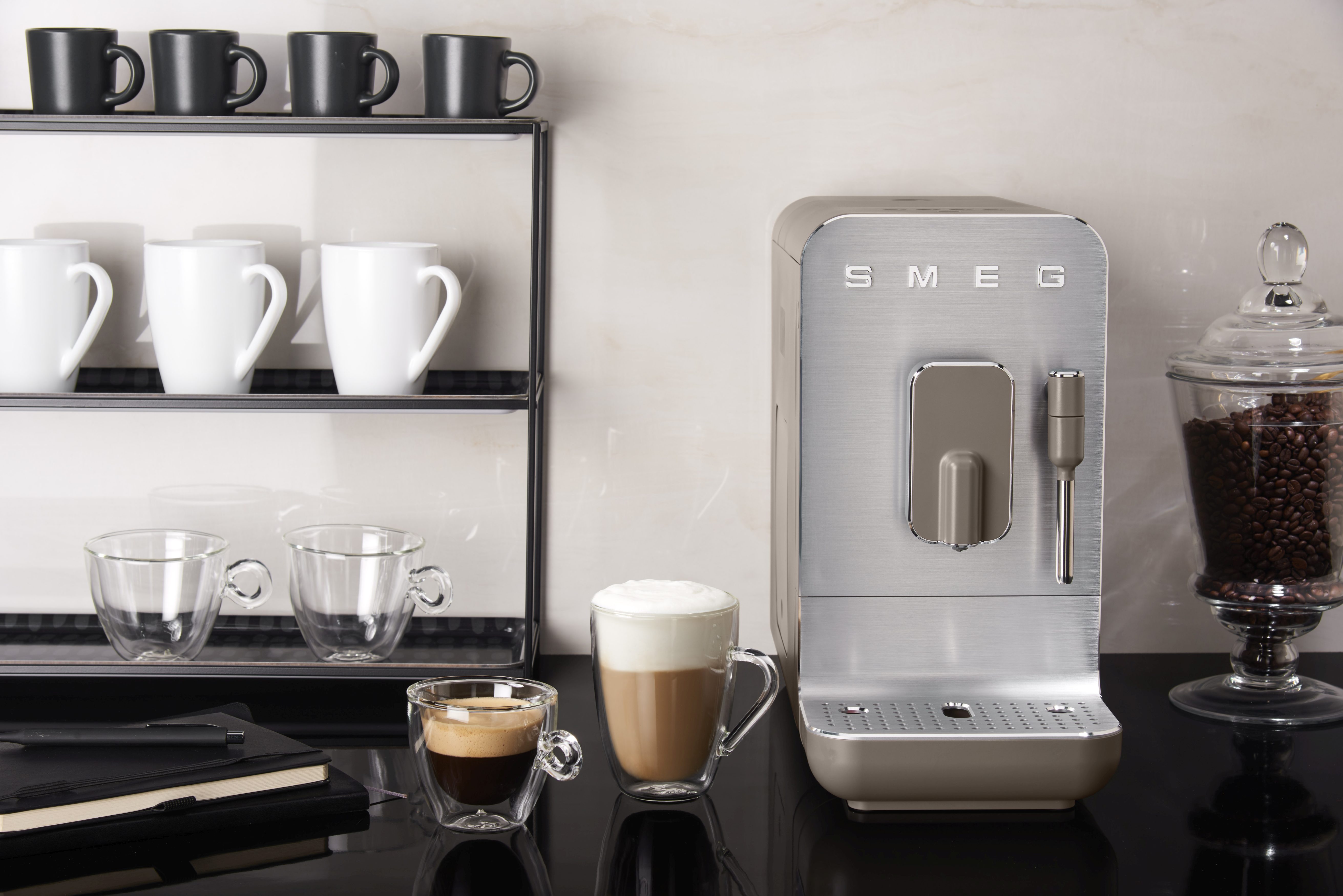Küchengeräte Markenwarenshop Kaffeemaschine BCC02 Espressomaschine | | Küche Kaffeevollautomat | Kaffeezubereiter Kegelmahlwerk Elektrische SMEG |
